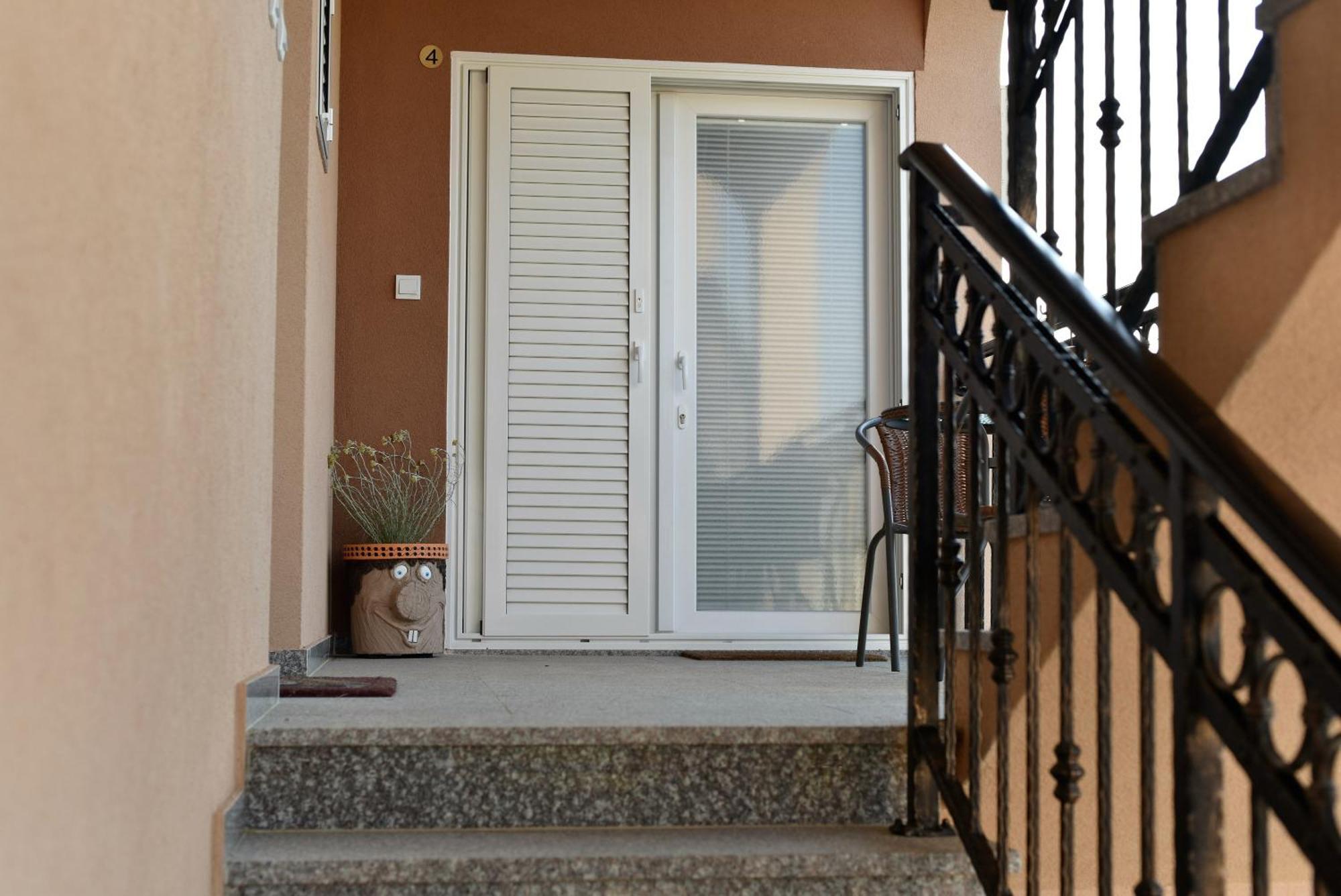 Apartmani Natasa Nino Jezera, Murter Cameră foto